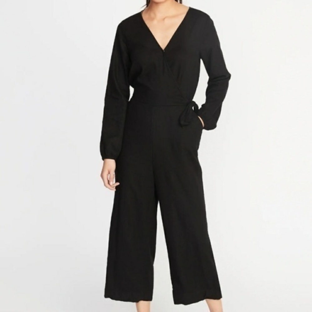 Old Navy Black Cropped Linen Jumpsuit sz XS
